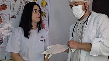 Aluna Marcou Sua Primeira Consulta ao Ginecologista... E Nunca Imaginou Isso