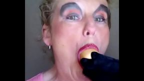 Ilona shows her amazing deepthroat skills again