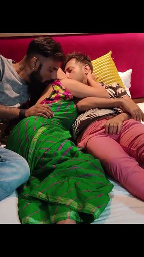 Yaarana, Full Movie, Tina Nandi as a high profile girl enjoyed with two friends.   Clip 2
