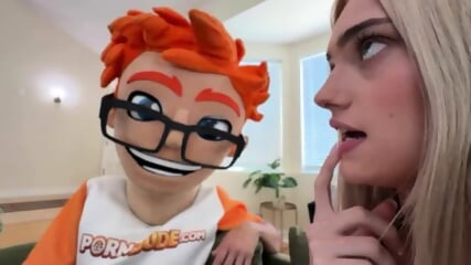 Porn Dude Cures Her Cravings