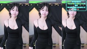 Get Enchanted by an Indian Lingerie Beauty in a Homemade Tease