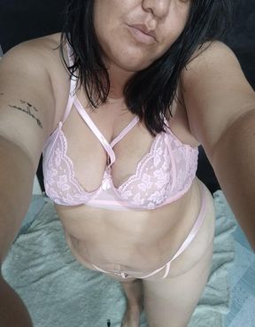 Posing the new lingerie that came to my mature 😍 wife's sexy