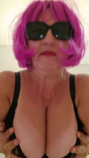 Quick Fuck Big Tits Wife