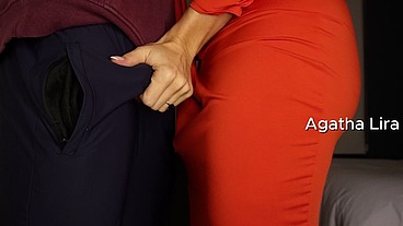 Ele pediu pra tirar a camisinha e sentir meu rabo pele na pele