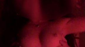 Adoro TRANSAR com as ESPOSAS dos meus amigos enquanto eles pensam que estamos apenas passando.