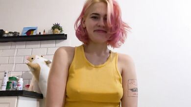 We moved to a new apartment to have sweet sex in the kitchen. Cowgirl riding, doggystyle, hard fuck