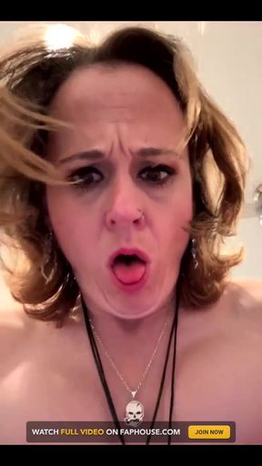 MILF at the Front the Camera