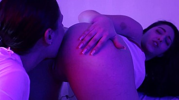 CORTES PRIMEIRO ANAL DA LIS XXX - VEJA A SUPER GOSTOSA PERDENDO A VIRGINDADE DO CUZINHO NAS MÃOS DA EMME WHITE