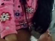 با منشی شرکت برای امضای قرار داد رفتیم کیش داخل هتل متوجه شدیم تخت خواب دو نفرس .مکالمه جذاب فارسی