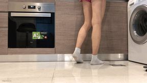 DIRTY SOCKS FOOTPRINTS - MOV Mobile Version