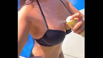 Soakin&rsquo_ it up left..right..left w/sunscreen! New TikTok Jazminecruzfitness#sunny #pool #tanning #model #fyp #goodvibe