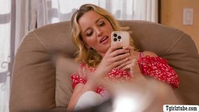Ts Photographer Fucks The Wife Of Her Customer