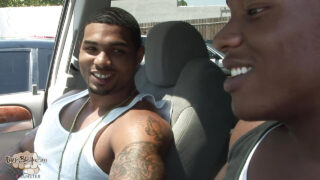 Puttane gay, grosso cazzo nero scopato nel culo in un'orgia anale hardcore