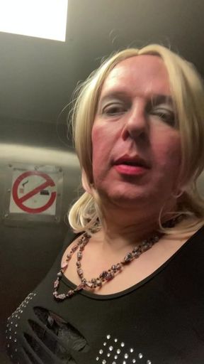 cunt in the elevator