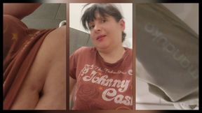 PRINCESS GIANTESS ASMRING SOUNDS WHILE Peeing After Yoga Class At The Gym
