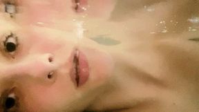 Lessi Wet Eye Challenge