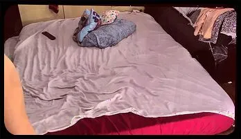 Hairy Brunette MILF Solo – Sensual Self-Massage & Shave HD streaming