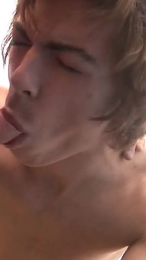 Exclusive video Bareback: Threesome anal sex between very horny very sexy boys