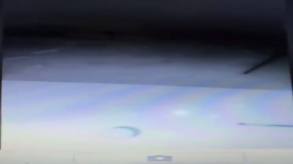 Ebi obani masturbohet para nj vajze 15-vjeare