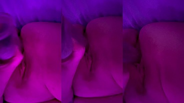 solo pussy play with toy