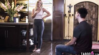 Stepmom Mona Wales seduces stepson with her booty and he