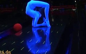 -01 contortion bowling