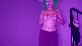 WandaDoll's Cosplay Cutie Fingers Herself to Ecstasy