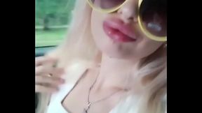 Massachusetts tits Elza Kom