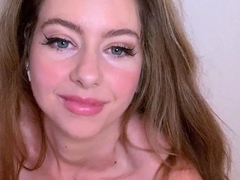 Beautiful teen brunette Jessica Sinn masturbates