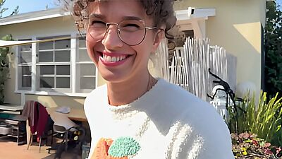 Stepmom Tests to See If I'm Gay