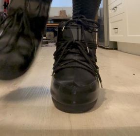 Moon boots pt 2