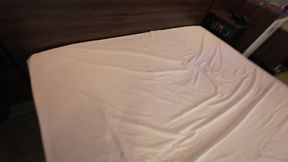 passou oleo na minha bunda e me fodeu de quatro no pelo