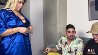 mi hermanastra culona no nos deja estudiar hasta ser follada!