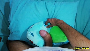 Fucking my bulbasaur plush until I cum all over it - Camilo Brown