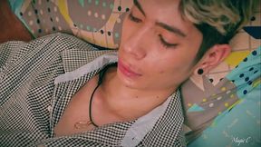 Jerking my big twink cock in bed until I shoot a thick load. Would love you to take it in your mouth.