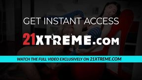 21xtreme com - A young stud seduces and satisfies a horny grandma's needs