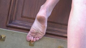 Katia's foot flexing and shoeplay - Video update 13410 UHD 4K