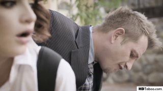 Drsný sex, stříkání &#8211; hardcore anální sex pro americkou Lolu Fae