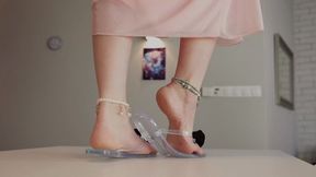 Pretty Lisa From Ukraine - Transparent Flip-flops - Full - UHD 3840x2160 - 4K