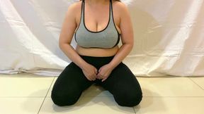 Big Tits MILF Playing with Her Big Nipples and Big Boobs