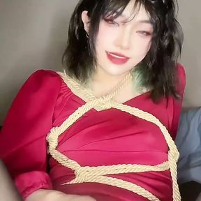 beautiful chinese shemale cumshot