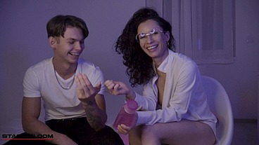 Fisting Lesson for Russian teen Tommie Gold from Stacy Bloom.