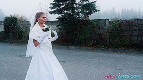 Fibi Euro Runaway Bride