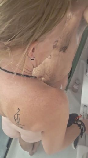 Surprised blowjob for hubby in the shower   Clip 1