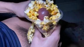 Jerk off with popcorn. ชักว่าวกับข้าวโพดคั่วครับ