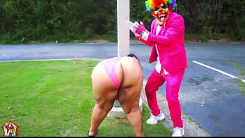 Jaidyn Venus Fucks Clown For Free feat. Gibby the Clown