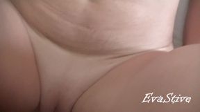 shaved pussy wants cum