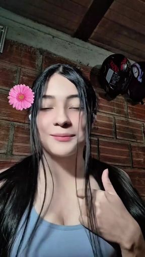 Colombian woman masturbates with her best friend   Clip 3