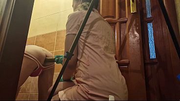 Amateur Man Gets Dominated by Russian Mistress Anastasia While Fingering