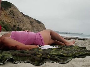 MisSsKitTty gets face fucked at public beach